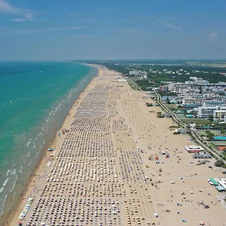 Daire Bright Sea Front With Terrace - Beahost Bibione