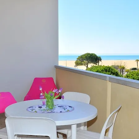 Bright Sea Front With Terrace - Beahost