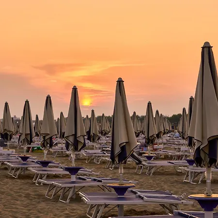 شقة Bright Sea Front With Terrace-beahost بيبيوني