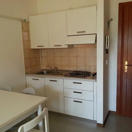 Bright Sea Front With Terrace-beahost شقة